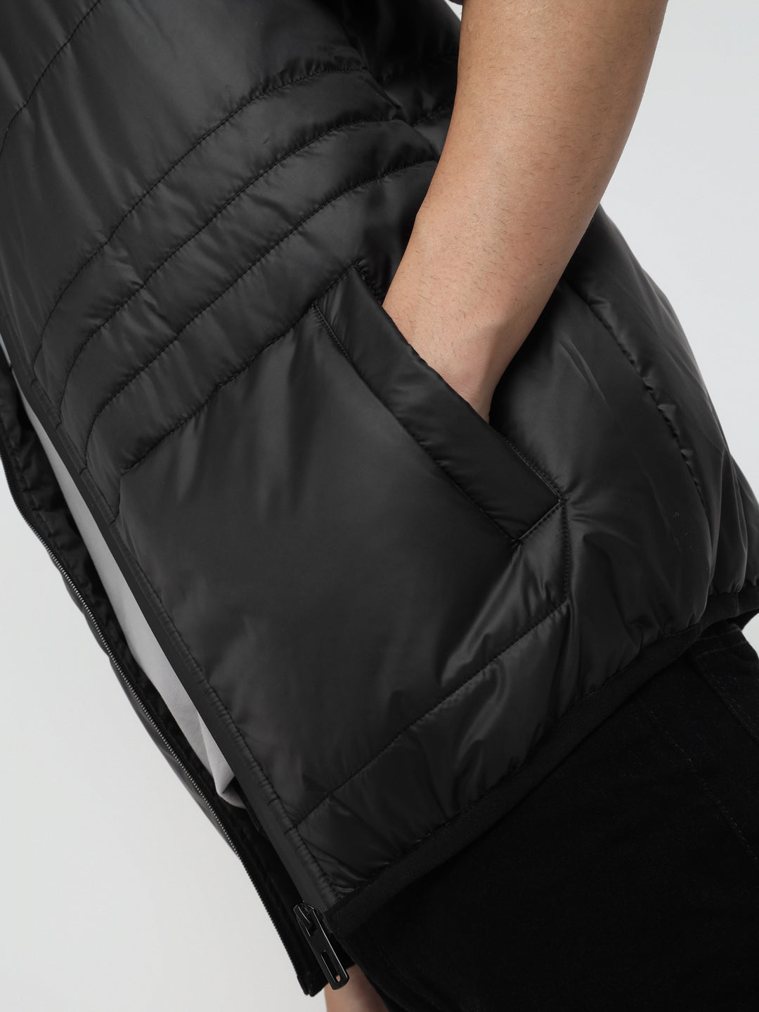 Men Regular Fit Premium Multi Pocket Black Sleeveless Hooded Jacket